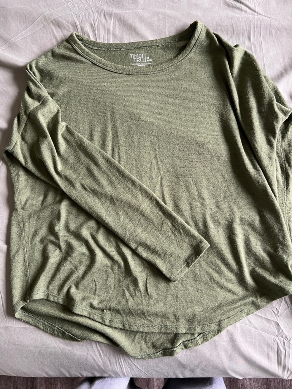 Time and Tru Olive Scoop Neck Long Sleeve Top